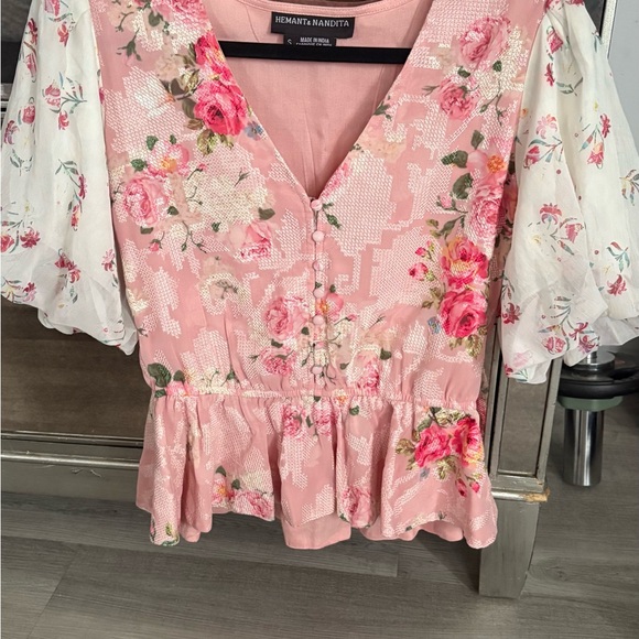 Hemant & Nandita Pink Floral Women's Top - Picture 1 of 4